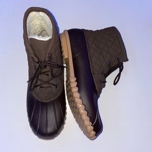 duck boots